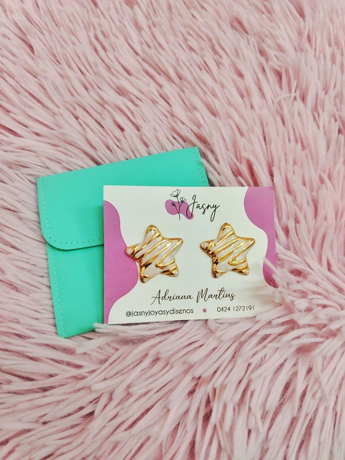 Zarcillos Esmaltados Blancos